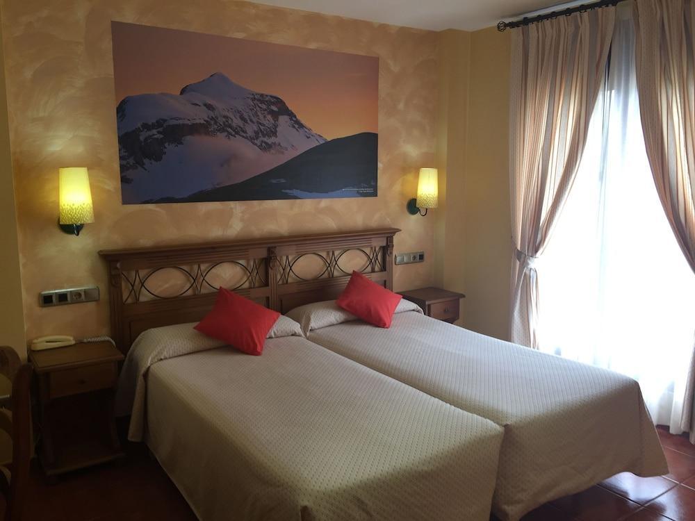 Hotel Arnal Escalona 외부 사진